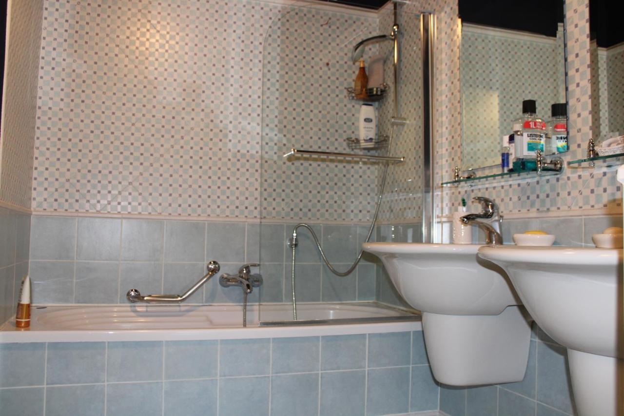 Helas By Holidays Apartment
